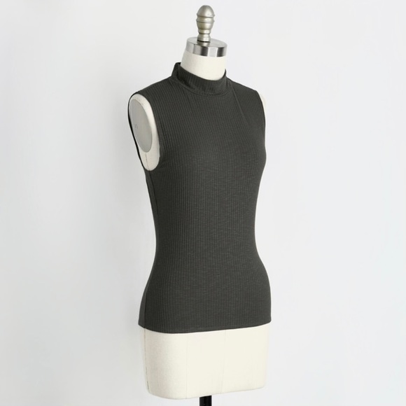 ModCloth Mock Neck Tank - Picture 2 of 7